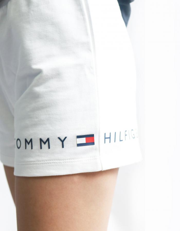 Tommy Hilfiger 童裝白色運動短褲 大碼