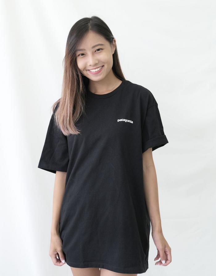 Patagonia 男裝 P-6 Logo Responsibili T-shirt 黑色細碼