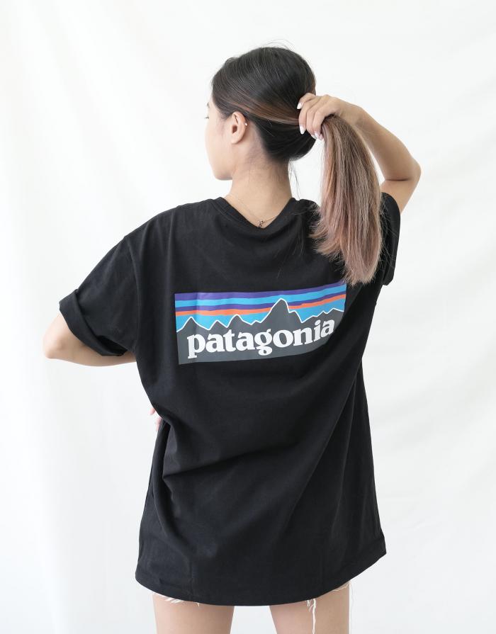 Patagonia 男裝 P-6 Logo Responsibili T-shirt 黑色細碼