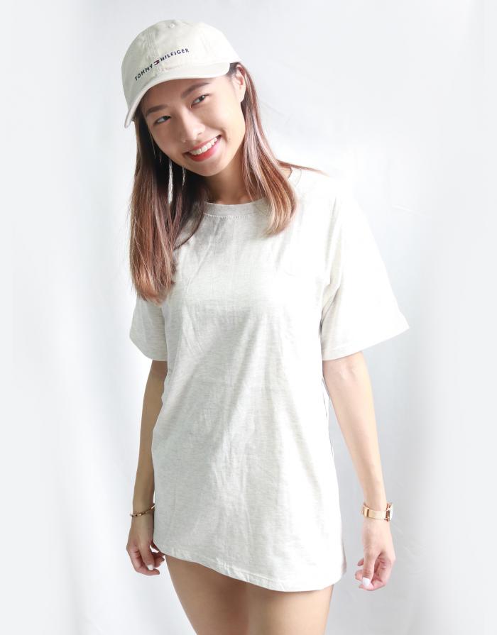 Champion 燕麥色繡花logo T-shirt 細碼