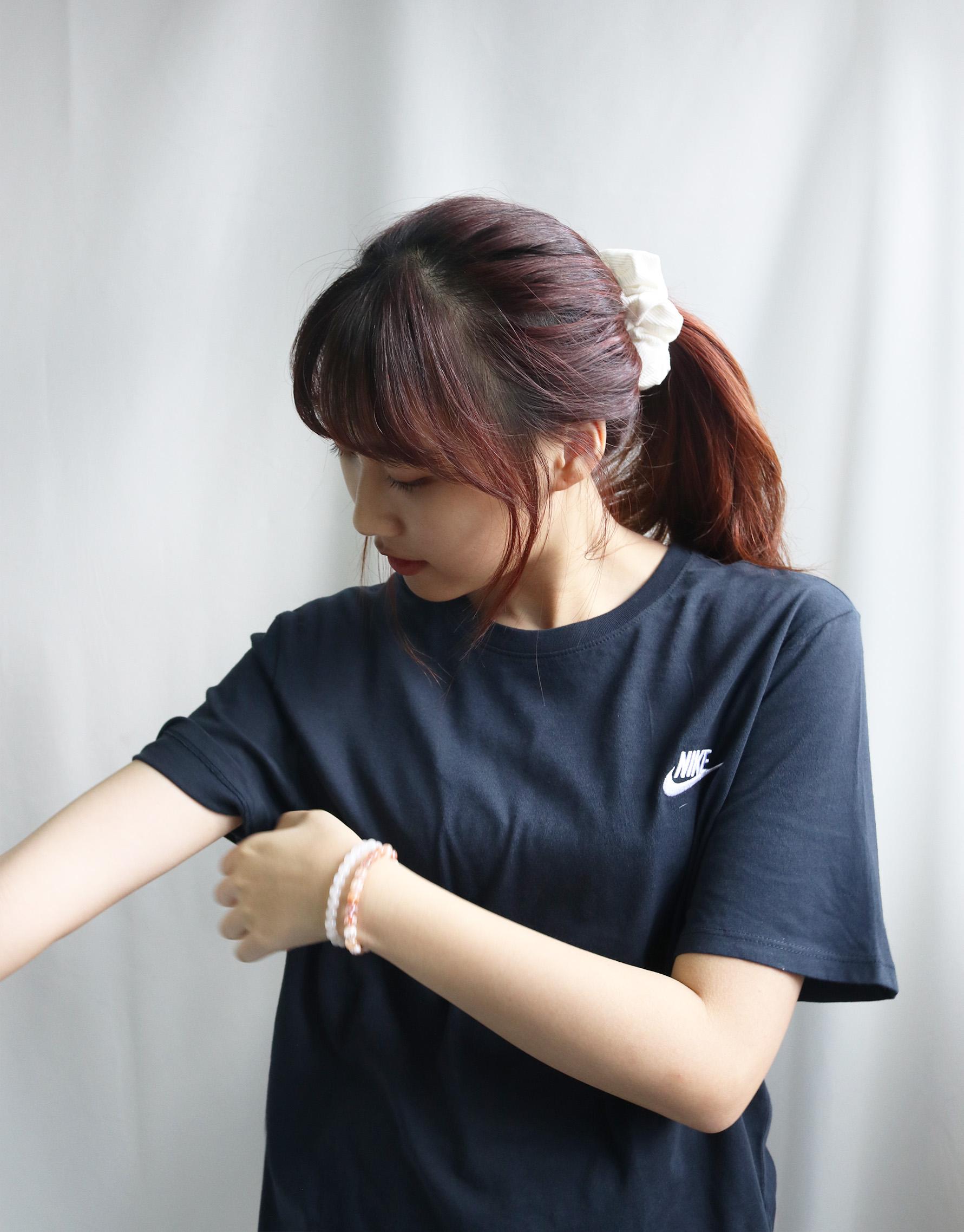 Nike Club T-shirt